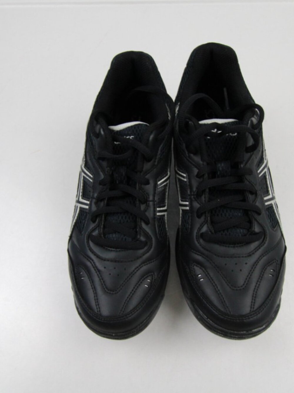 Women's NWT Asics Turf Lacrosse cleats - Picture 3 of 4